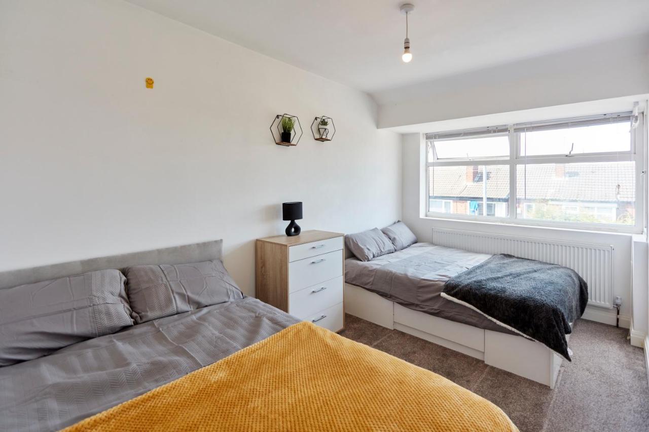 Spacious Home Close To City Centre Location Leeds  Exteriér fotografie