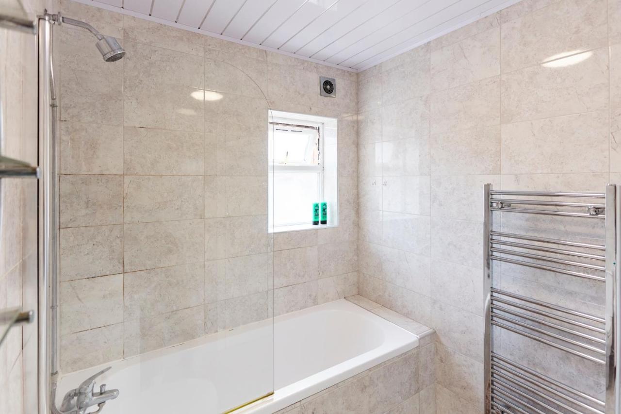 Spacious Home Close To City Centre Location Leeds  Exteriér fotografie