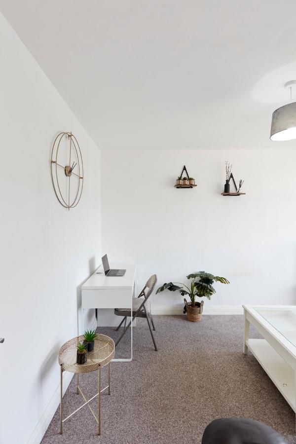 Spacious Home Close To City Centre Location Leeds  Exteriér fotografie