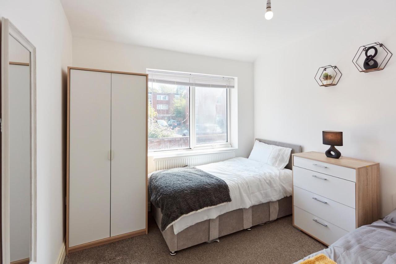 Spacious Home Close To City Centre Location Leeds  Exteriér fotografie