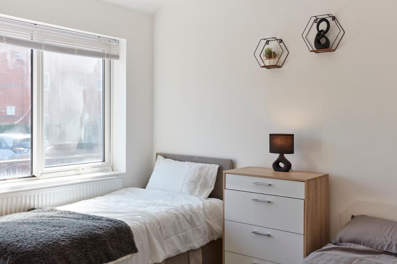 Spacious Home Close To City Centre Location Leeds  Exteriér fotografie